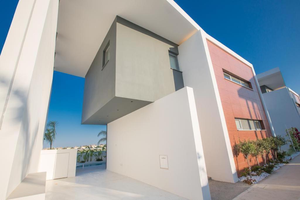 The White H Villa, Protaras, Fresh And Peaceful Paralimni Esterno foto