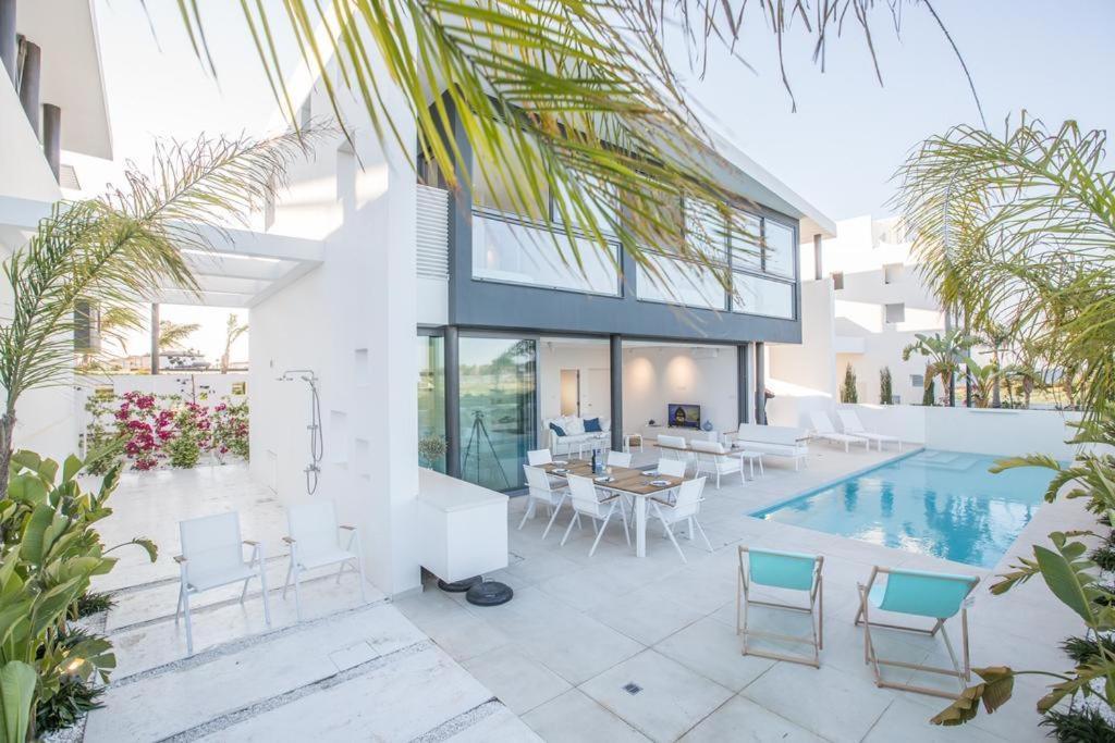 The White H Villa, Protaras, Fresh And Peaceful Paralimni Esterno foto
